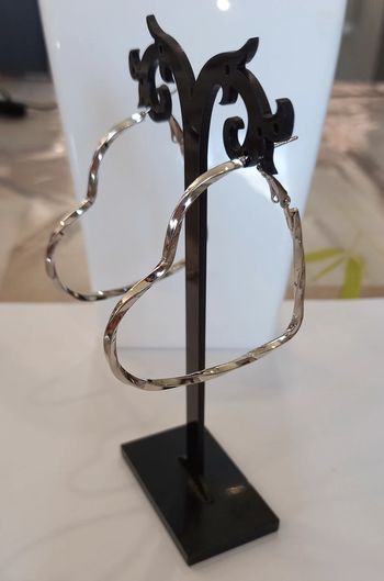 boucles d'oreilles anneaux creoles forme coeur torsadé argenté ! NEUF !