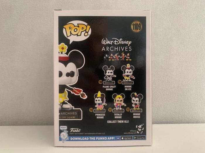 Funko pop Walt Disney archives 1109 Minnie on ice - photo numéro 3