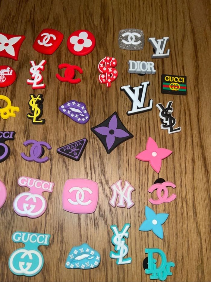 Pin’s pour crocs - photo numéro 3