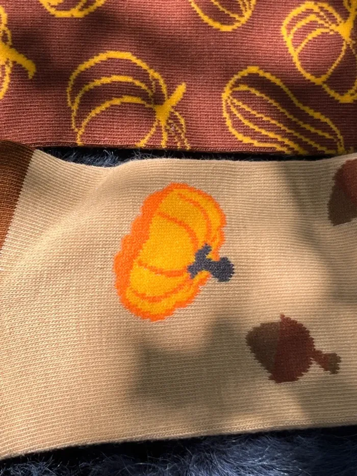 Lot de 5 paires de chaussettes thème automnal / citrouille / écureuil / glands - photo numéro 5