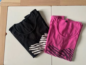 Lot 2 t-shirt taille 2 (38/40) (M/L)