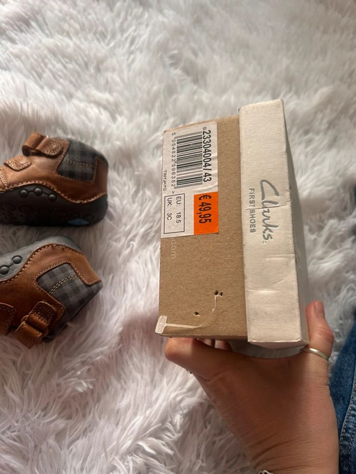 Chaussures Clarks p18,5 comme neuves - photo numéro 6