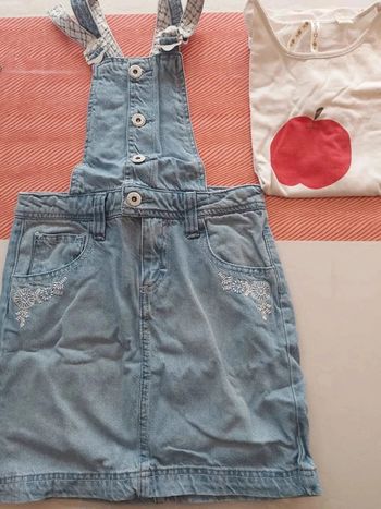 Salopette en jeans complices t-shirt Okaïdi 8 ans