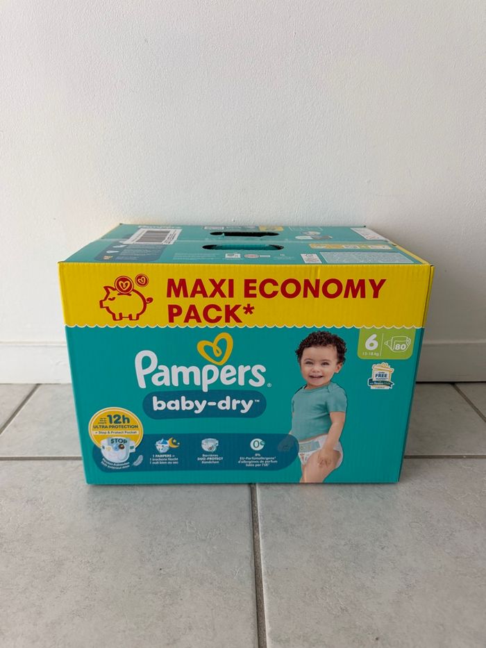 Carton de couches 80 Pampers Taille 6 baby dry 13/18kg
