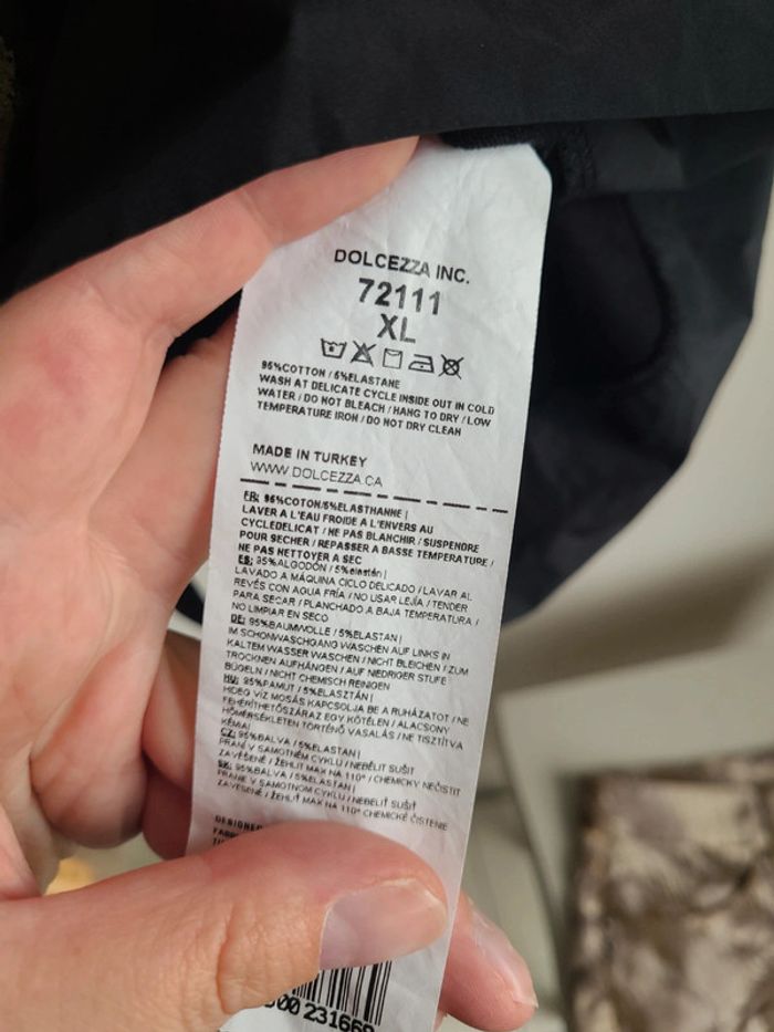 👚Sweat fin a capuche taille XL👚 - photo numéro 4