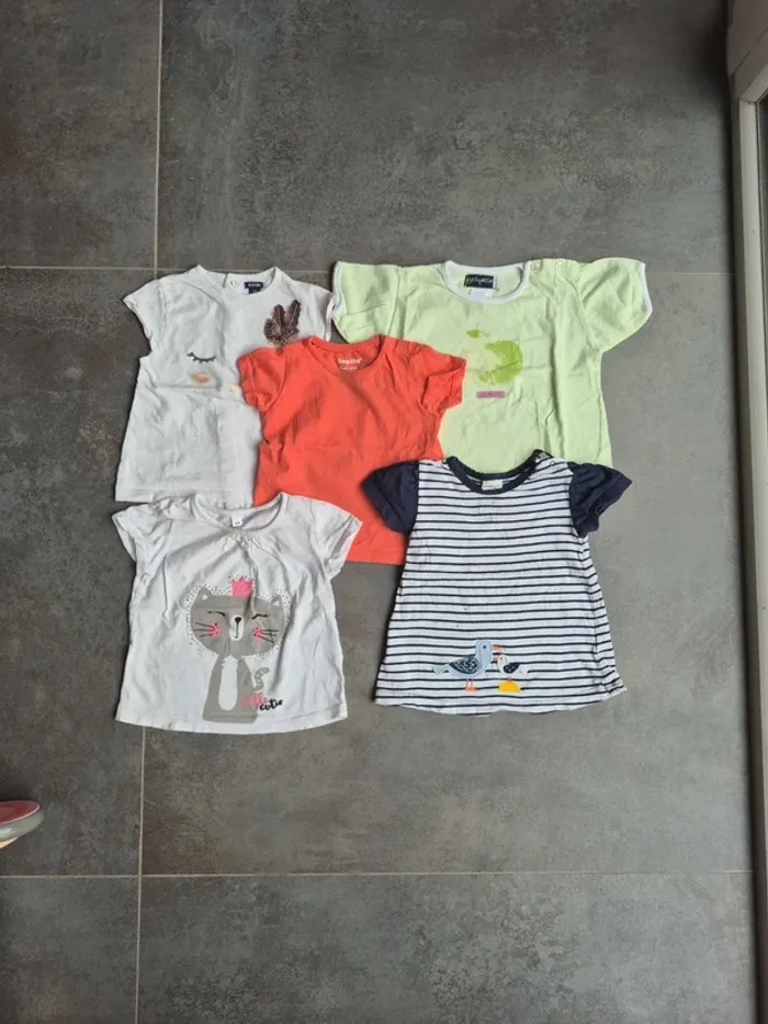 Lot tee-shirts 12 mois bébé fille