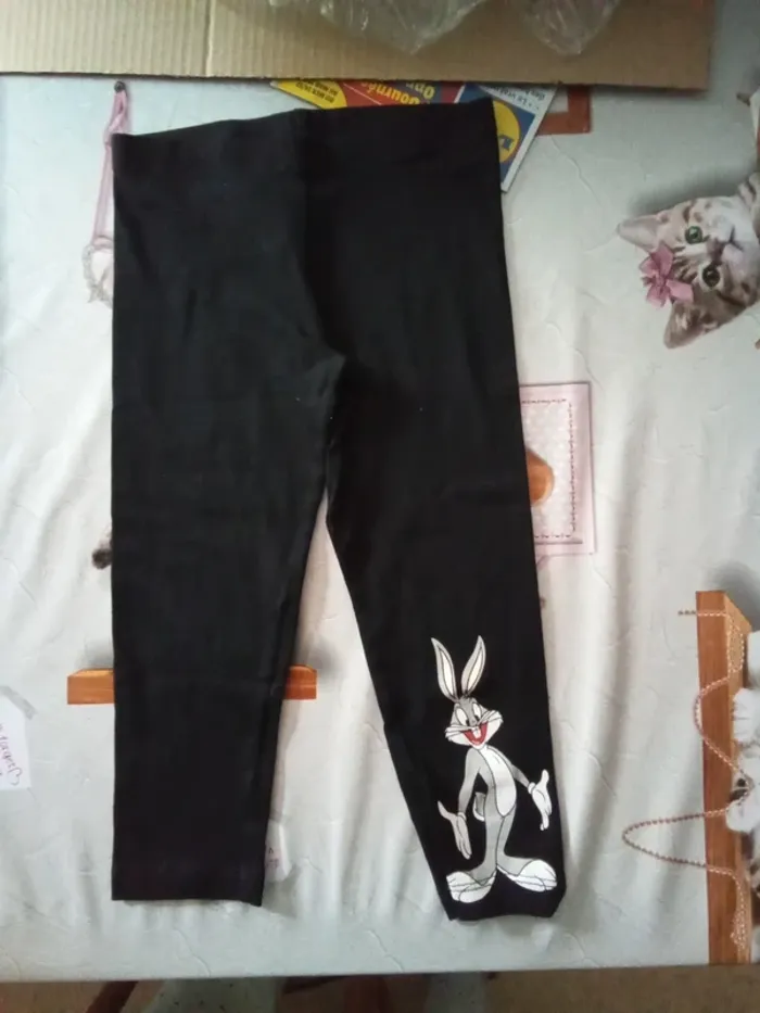 Legging bugs Bunny taille 2/4 ans taille plus 4 ans que 2 ans (286)