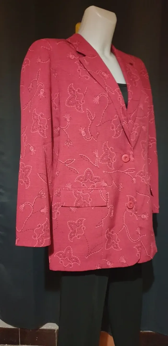💗 Veste femme rouge motifs floraux 💗 - photo numéro 3