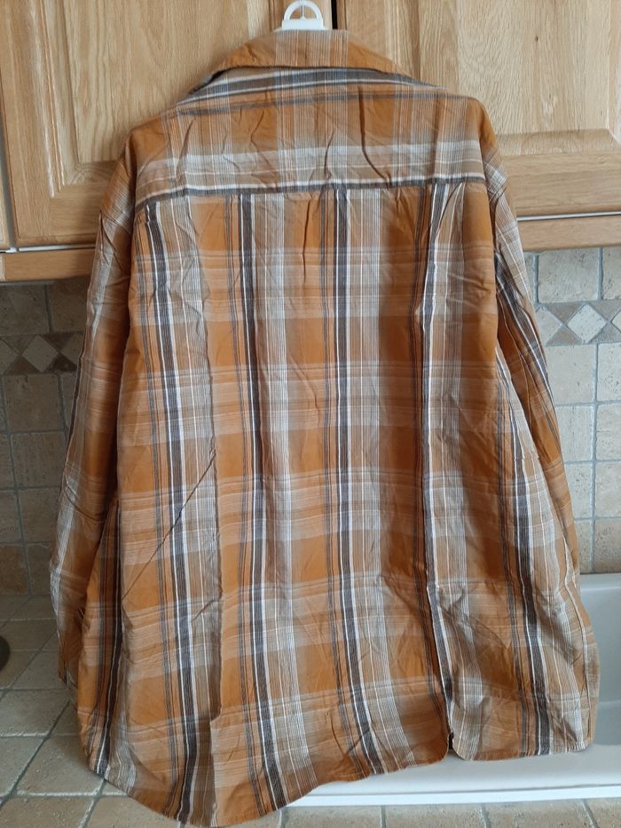 Chemise à carreaux - photo numéro 3
