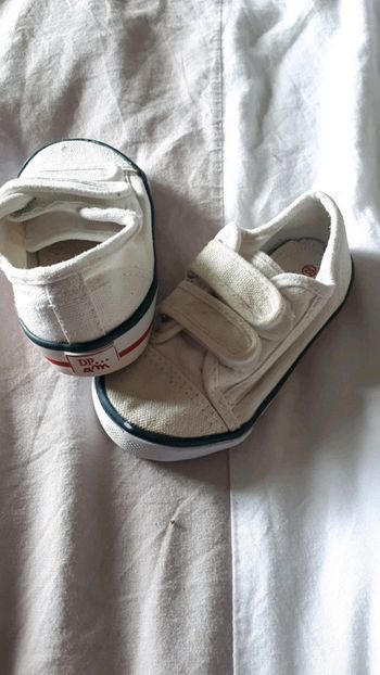 Chaussures toiles  taille 22