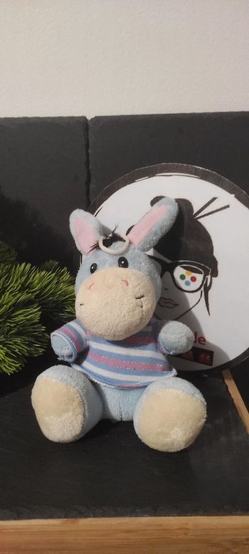 peluche âne assis bleu t-shirt rayé rayure sarl jcv rose blanc noir Petit