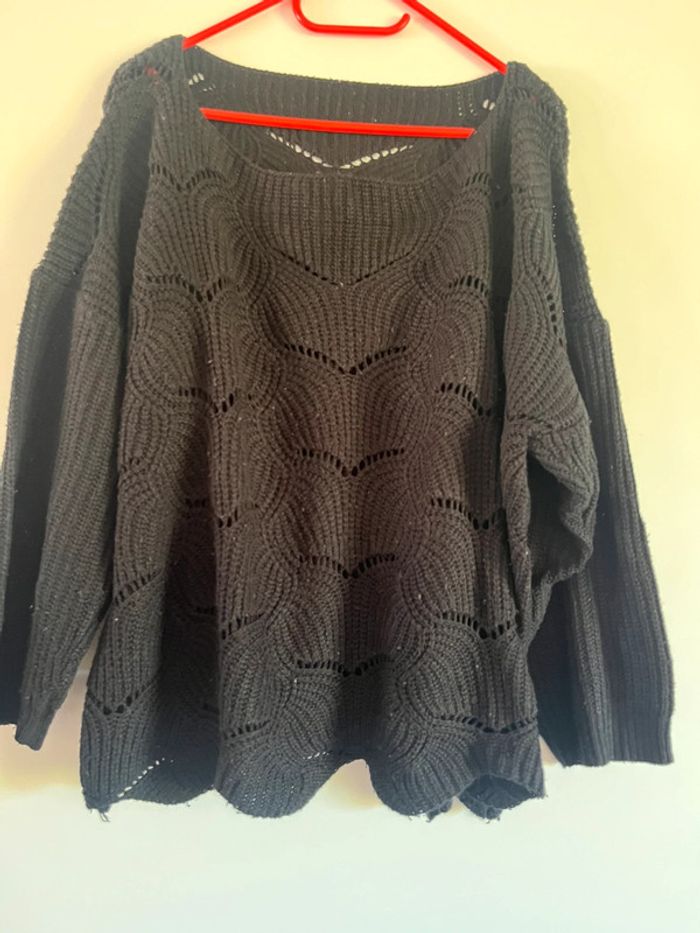 Pull noir