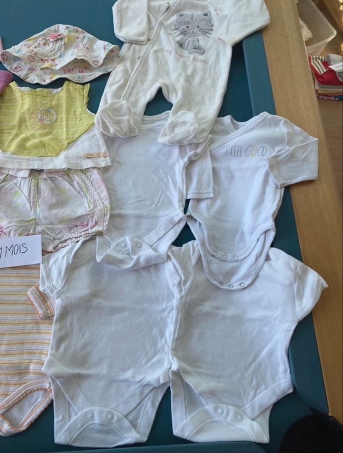 Lot de vêtements bébé fille 1 mois - photo numéro 4
