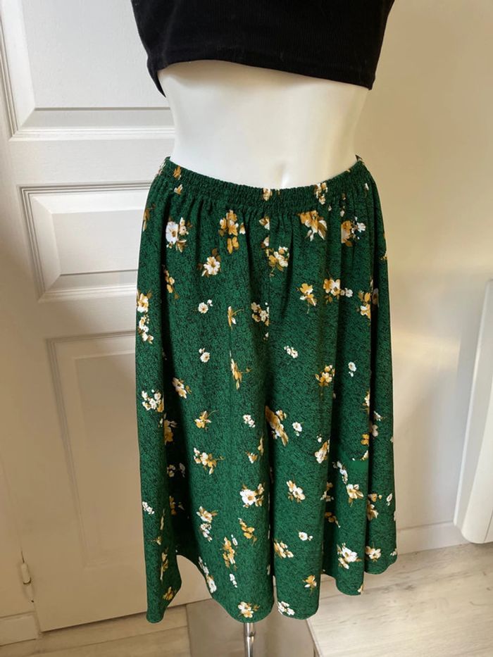 Short vert à fleurs - photo numéro 9