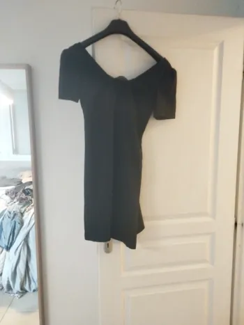 Robe noire taille 34