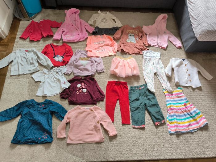 Lot 9 mois Hiver bébé fille