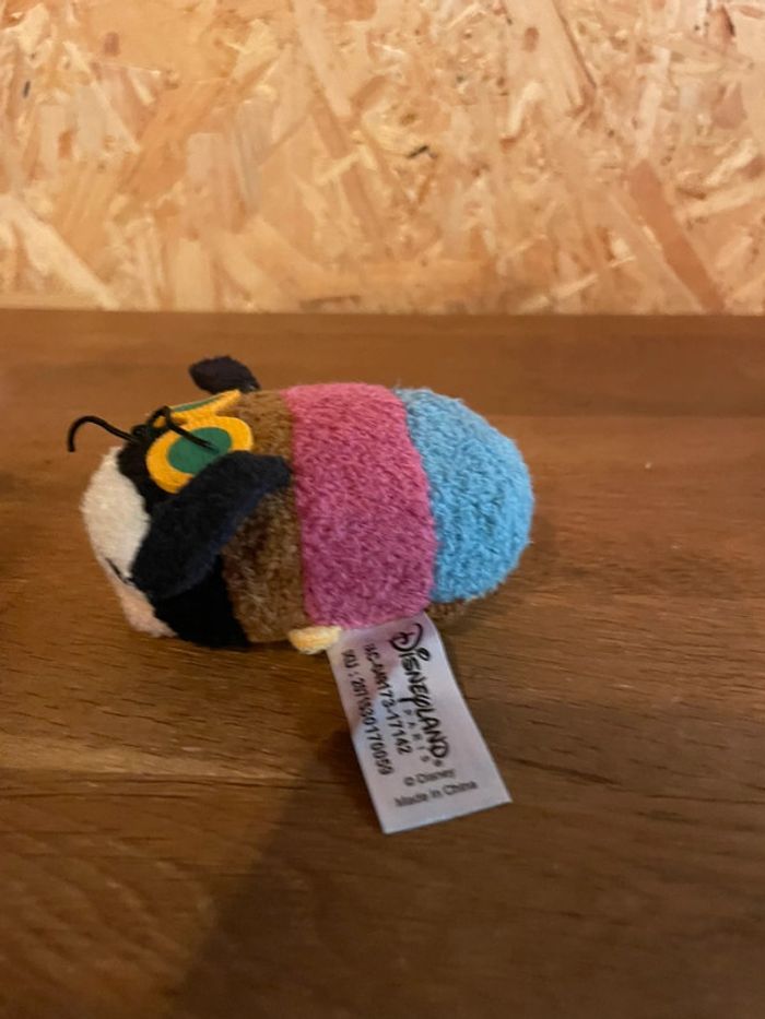 Tsum Tsum officiel Disneyland Paris Dingo 25 eme anniversaire avec lunettes d’aviateur - photo numéro 5