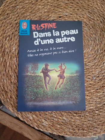 Dans la peau du une autre.  Peur bleue