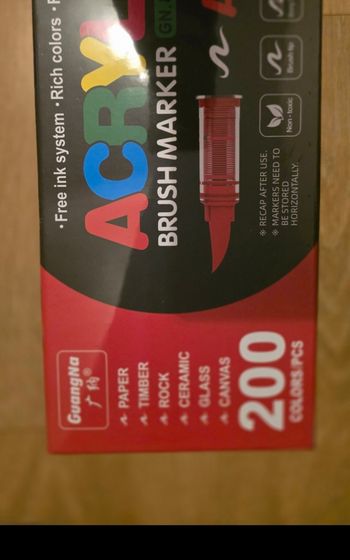 Boute guangna 200 feutres acryliques