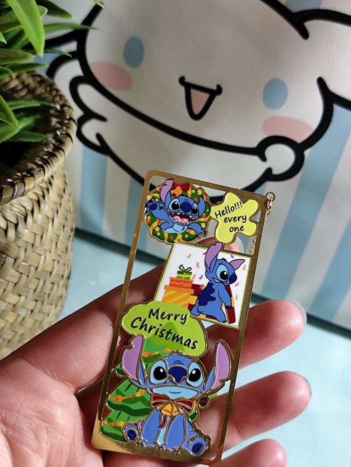 marque page en métal Disney Stitch Noël - photo numéro 3
