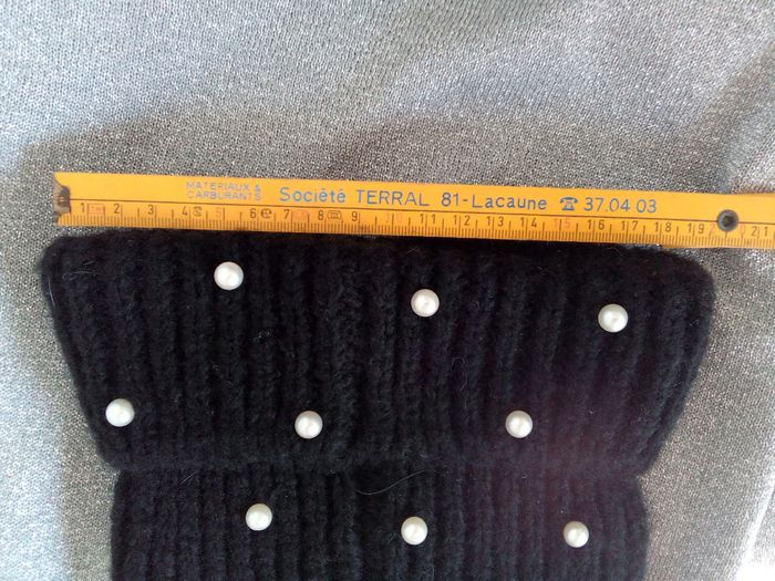 Bonnet perles et pompom - photo numéro 4