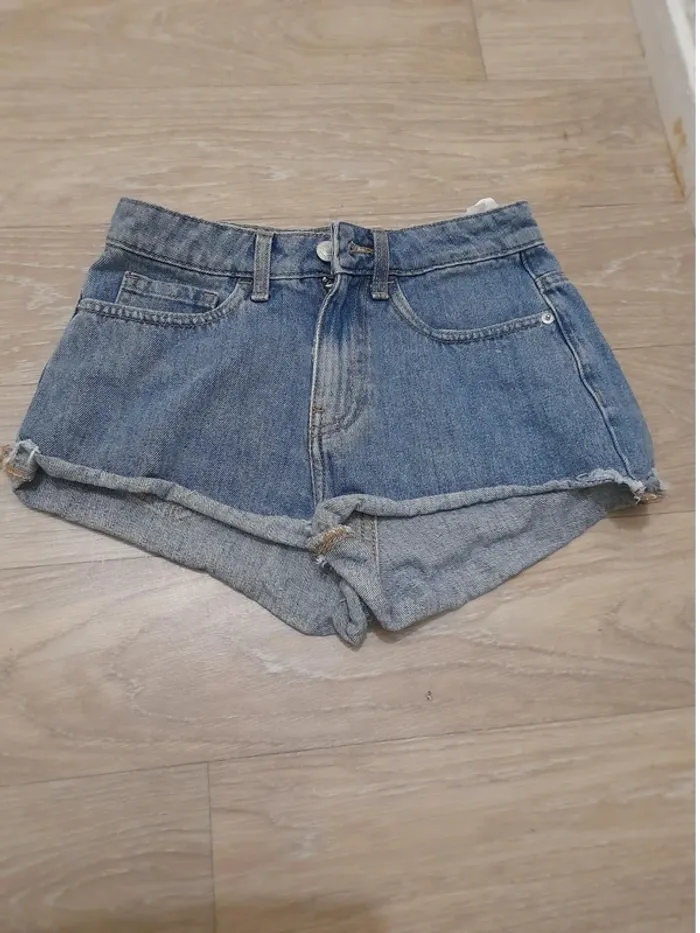 short taille 32