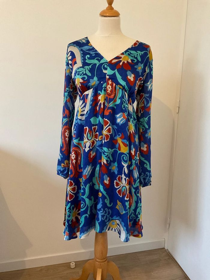 Superbe robe à motifs dos nu