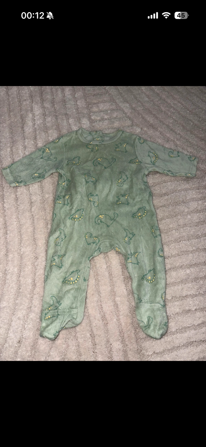 Pyjama avec dinosaures