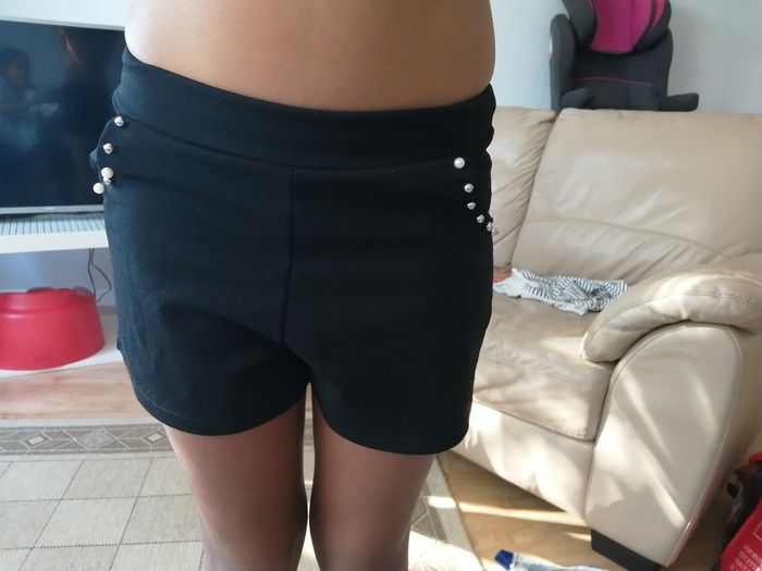 Short noir perlé