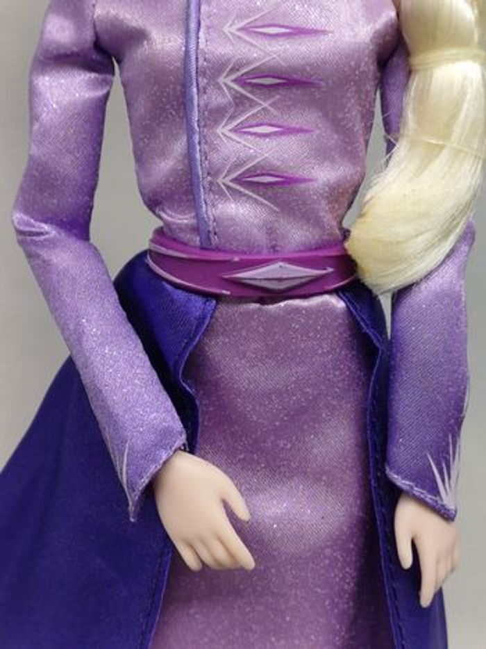 Rare 2 poupées Anna et Elsa Reine des neiges 2 Frozen Disney robe dorée mauve princesse - photo numéro 7