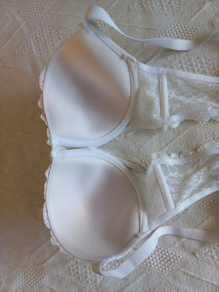 Soutien gorge blanc en dentelle - photo numéro 5