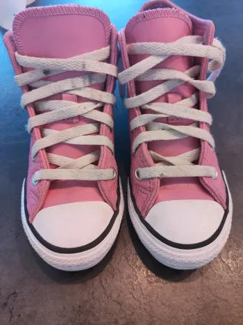 Converse rose