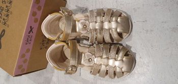 sandales taille 27