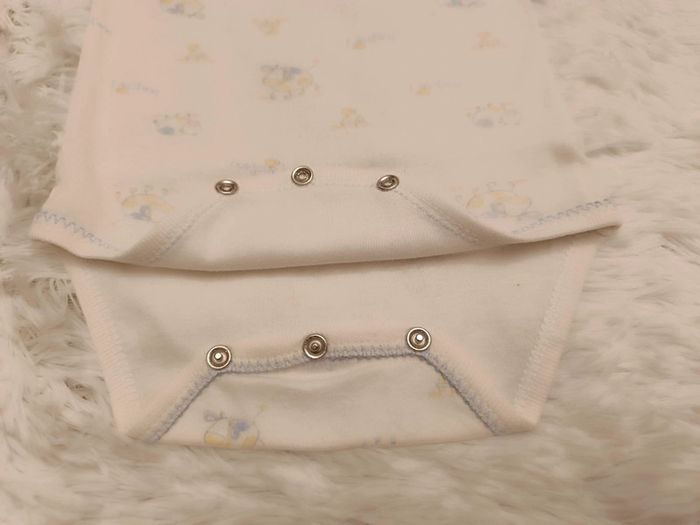 Lot 4 bodies manches courtes T. 12 mois Absorba - photo numéro 8