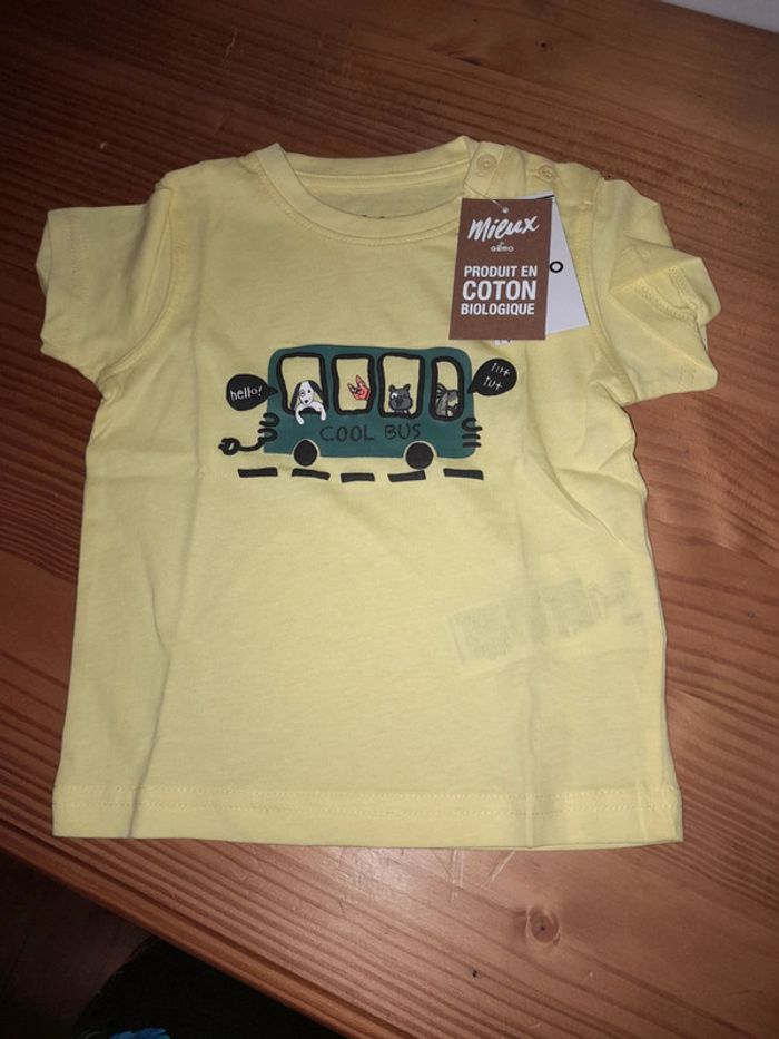 Tee shirt Neuf avec étiquette 12 mois Gémo
