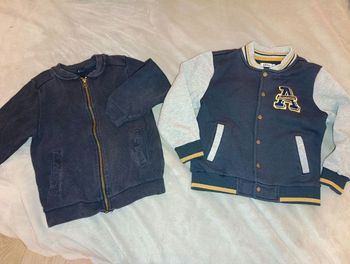 Lot 2 gilets bleu marine garçon 6 ans 