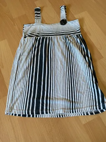 Haut / tunique rayée noir blanc Taille 8 ans