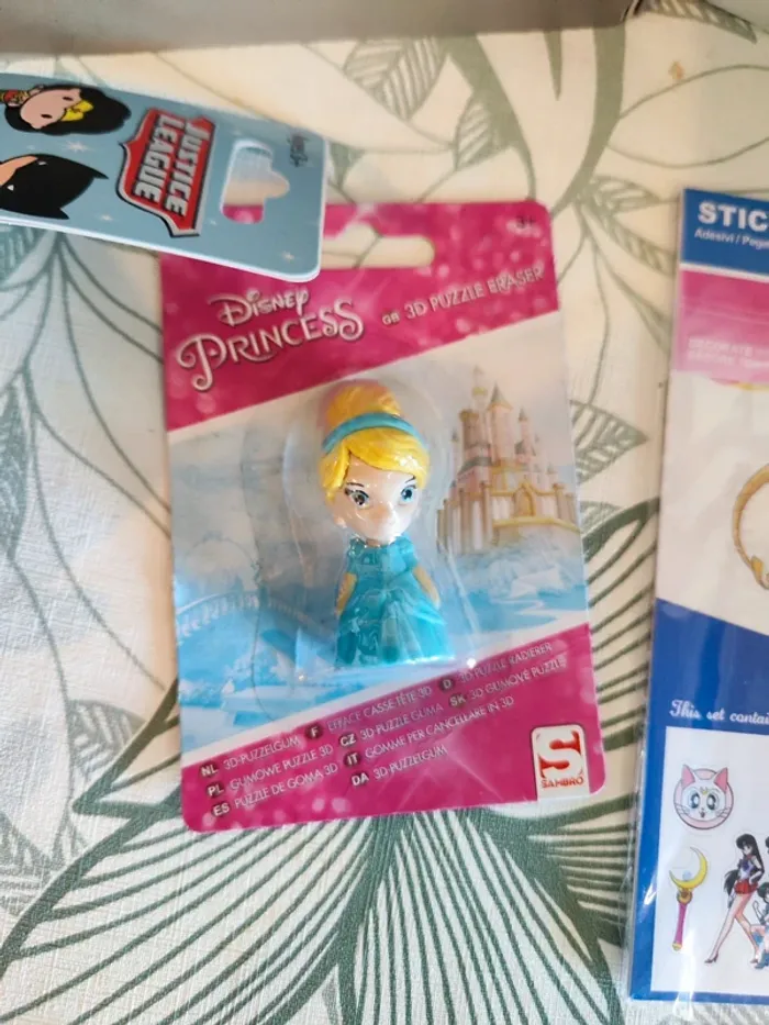 Coffret cadeau girl Power neuf contenant 5 cadeaux - photo numéro 6