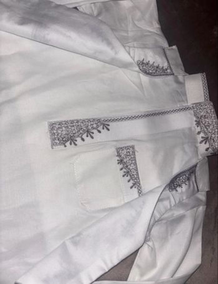 Khamis garçon 2 ans blanc tenue traditionnelle - photo numéro 2