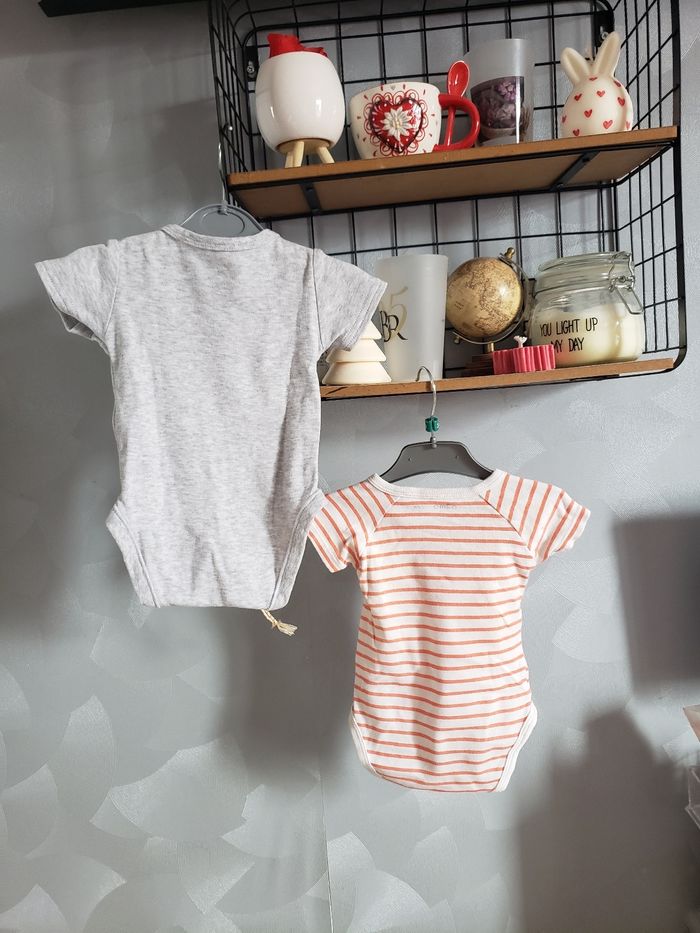 Lot de 2 bodys 🎀 Disney baby et gemo 3 mois 3€ - photo numéro 5