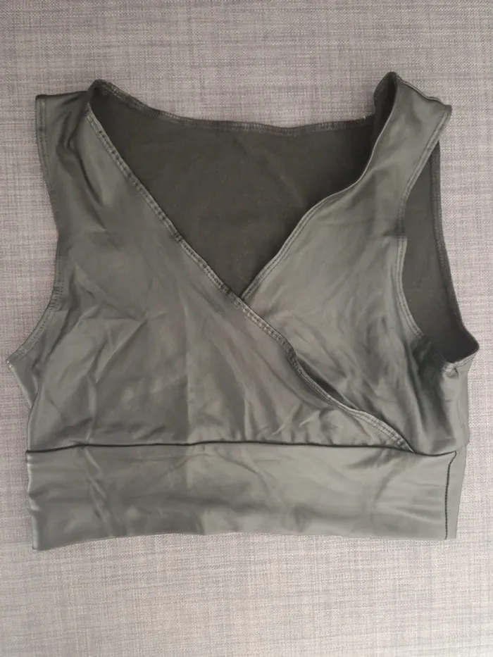 Top sans manches court en cuir PU taille M - photo numéro 3