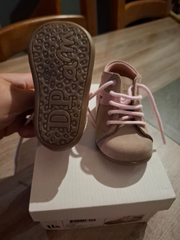 Chaussure premier pas - photo numéro 2