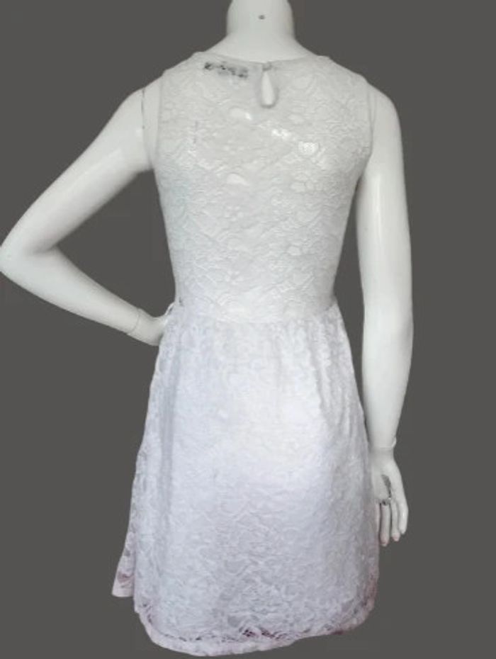 Robe blanche doublée dentelle - photo numéro 6