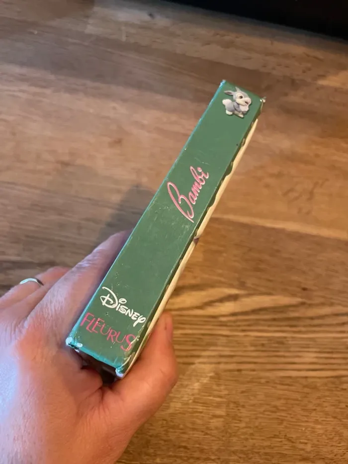 Livre L’imagerie des bébés Disney Bambi - photo numéro 2