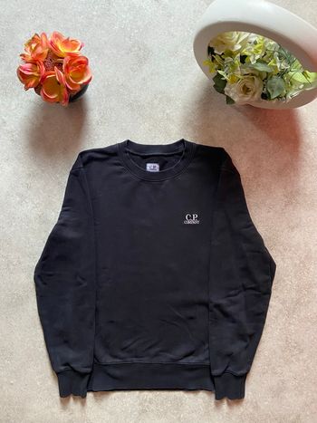Sweat C.P Company noir - très bon état  presque neuf - taille S