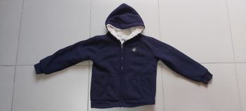Gilet à capuche molletonné 8 ans