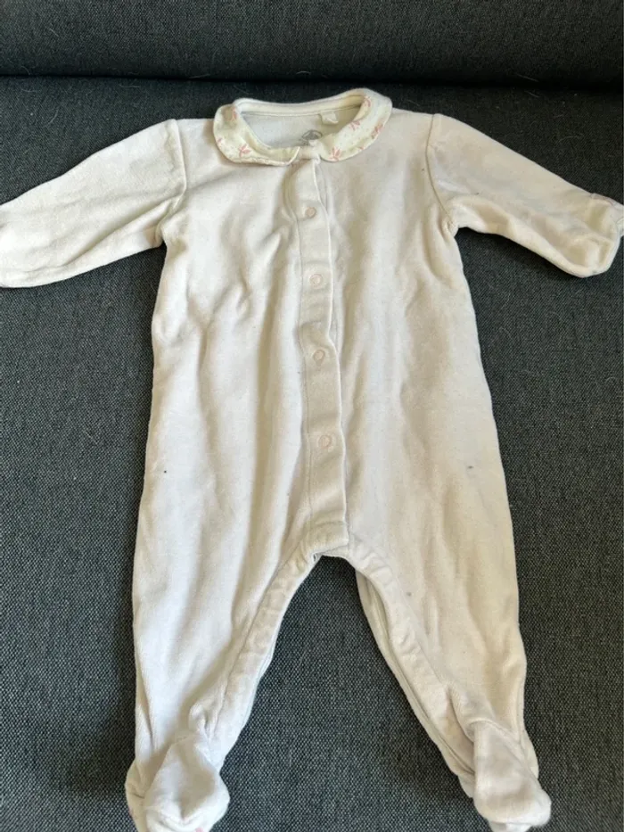 Lot de vêtements, un mois - photo numéro 4