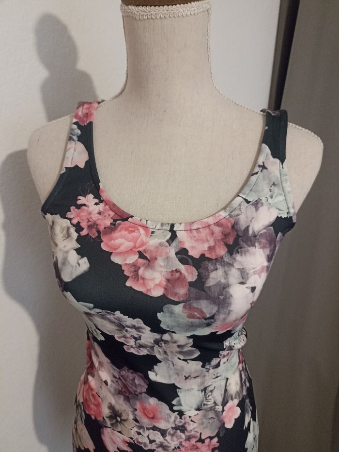 Neuve avec étiquette la robe estivale - photo numéro 2