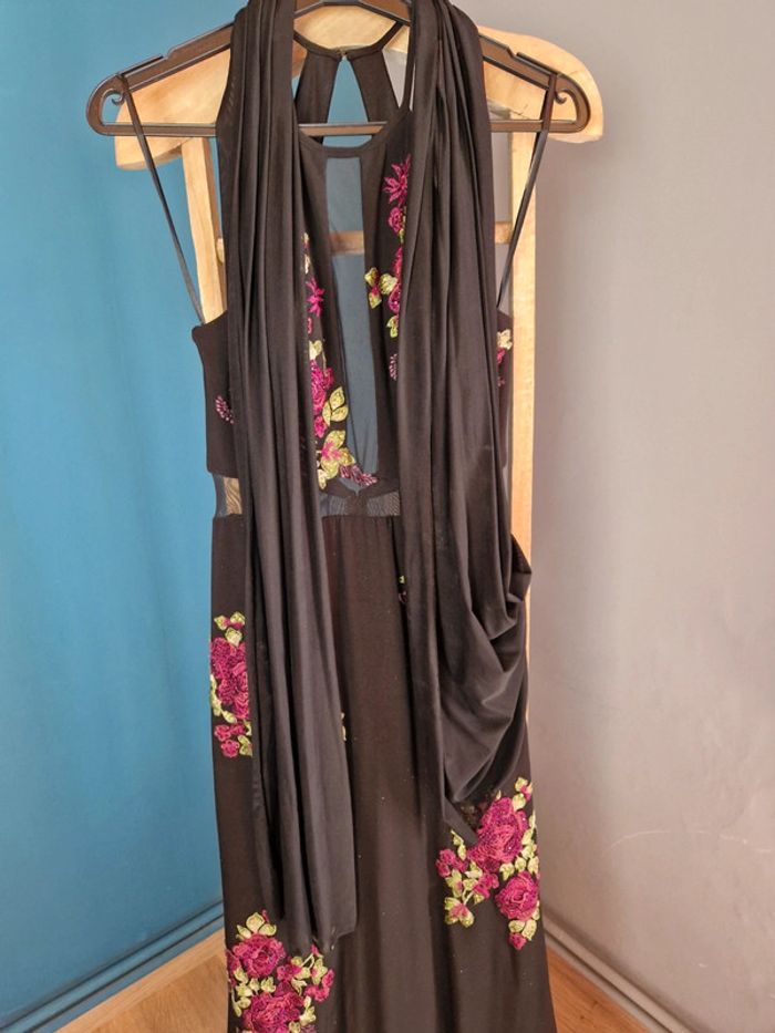 Robe de soirée neuve 38 + chale - photo numéro 4