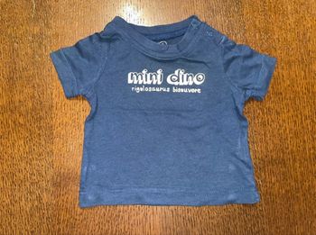 T-shirt bébé 3 mois bleu marine inscriptions jaunes Mots d’enfants